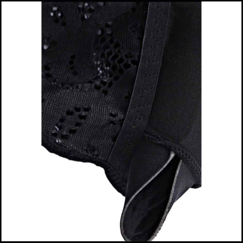BLACK LACE FLORAL CROCHET SPAGHETTI-STRAP BRALETTE Size Small - Picture 10 of 13